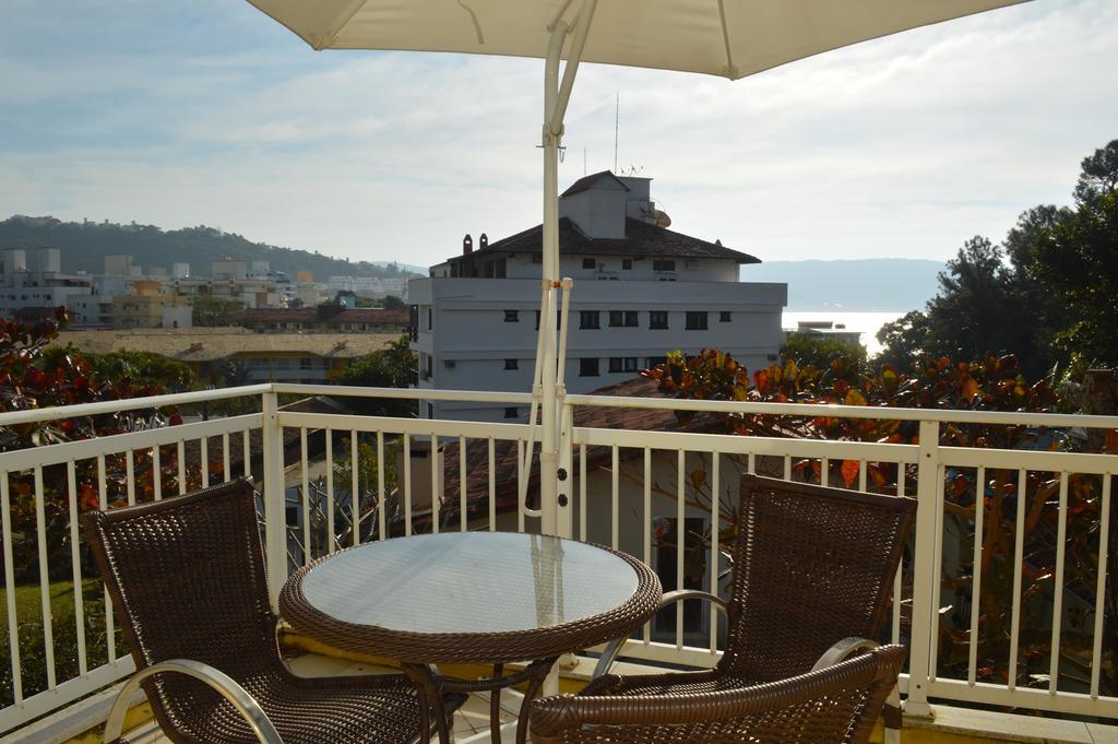 Hospedaria Canto Do Morro Бомбиньяс Экстерьер фото